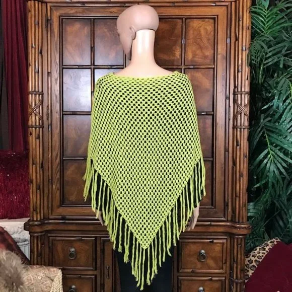 Spring Green Crochet Fringe Shawl - Picture 4 of 11